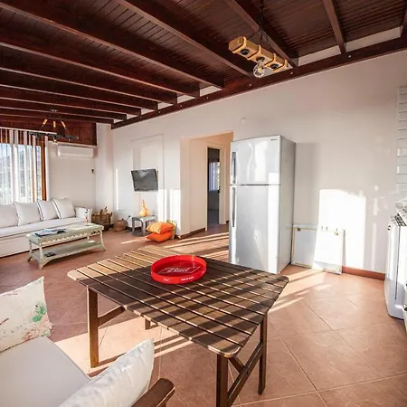 Cozy Flat With A View Close To Popular Beaches In Bodrum דירה